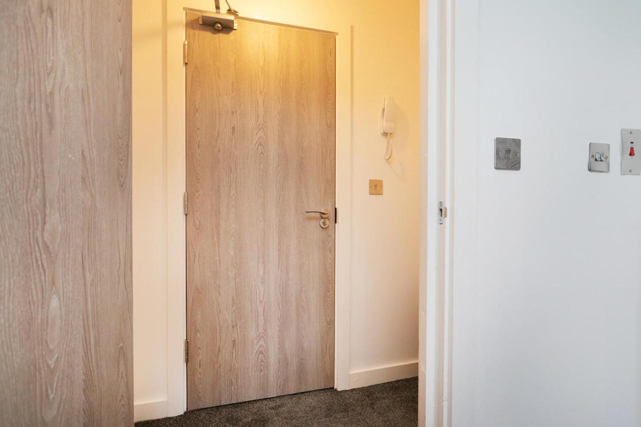 Hoemli Smart City Centre Apartment Leicester Exterior photo