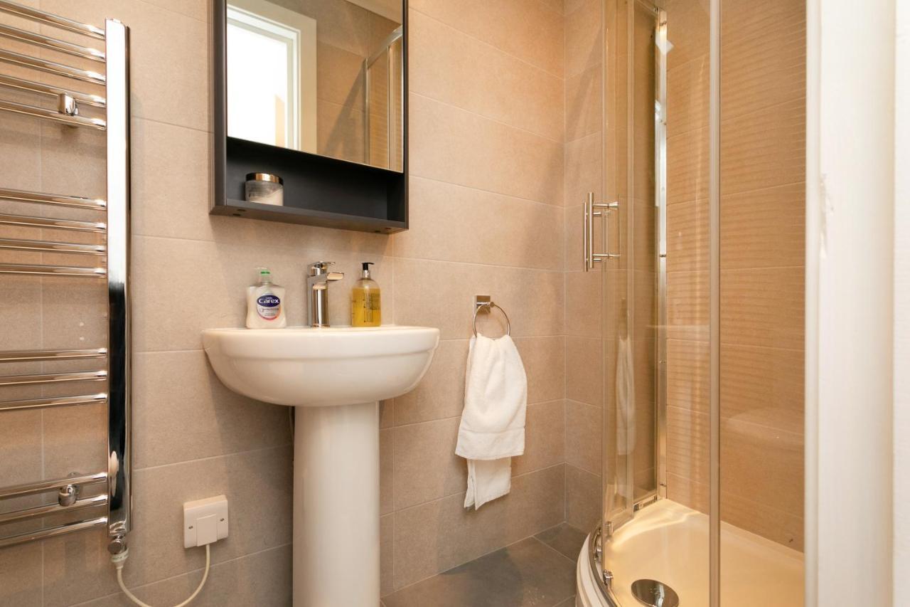 Hoemli Smart City Centre Apartment Leicester Exterior photo