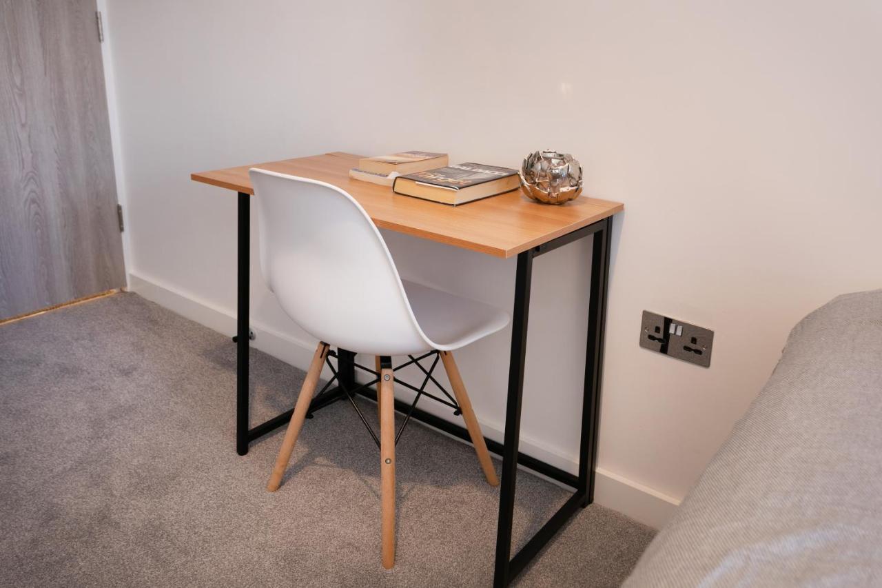 Hoemli Smart City Centre Apartment Leicester Exterior photo