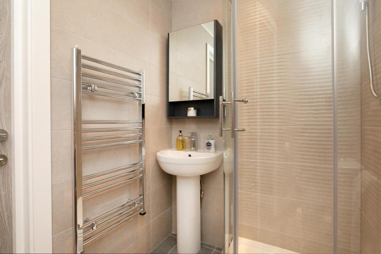 Hoemli Smart City Centre Apartment Leicester Exterior photo